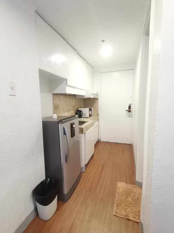 Warm Makati Aparthotel Makati City ภายนอก รูปภาพ